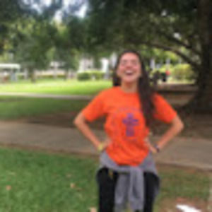 Meet your Posher, Adriana